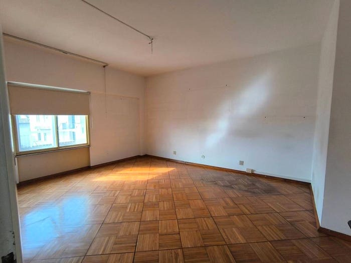 Appartamento con 5 locali in vendita in Viale Camillo Benso di Cavour, Centro Storico, Ferrara