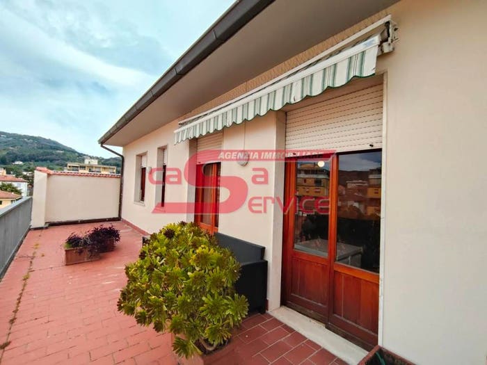 Casa con 5 locali in vendita in Via Sicilia, MontecatiniTerme