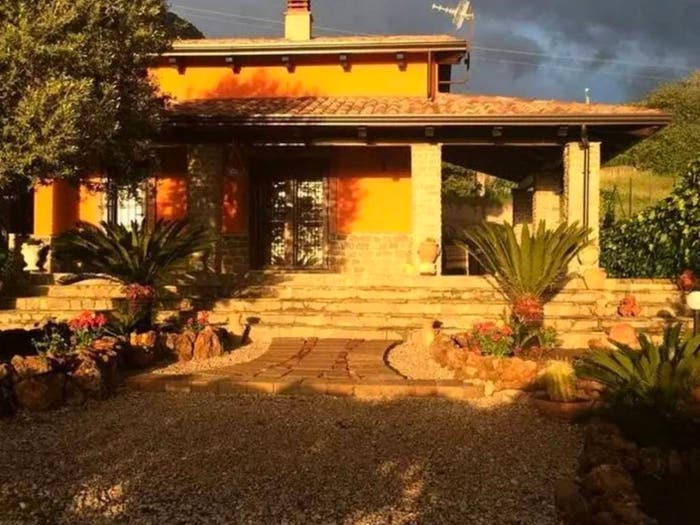 Casa trilocale in vendita in Via Piana, Giungano