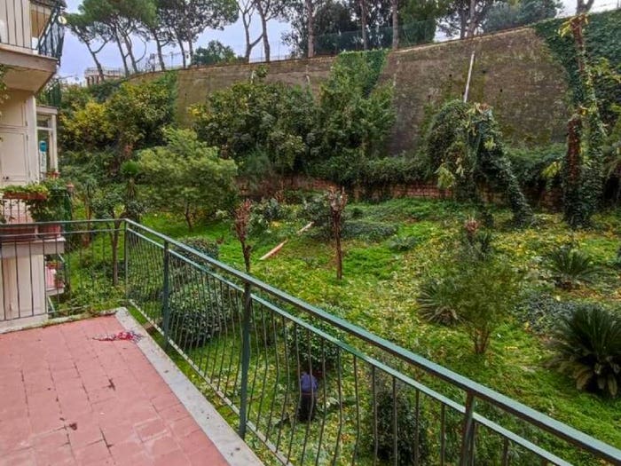 Appartamento con 5 locali in vendita in via PO, Vomero, Napoli