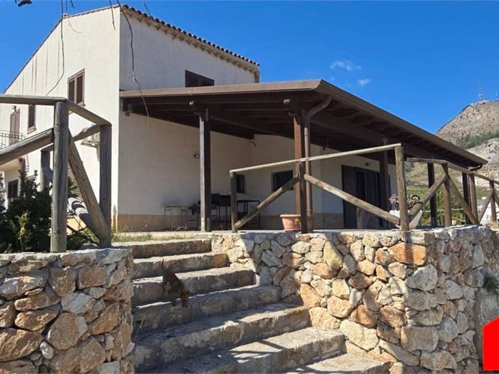 Casa con 6 locali in vendita in Contrada Maruggi Contrada Tre Noci, Alcamo