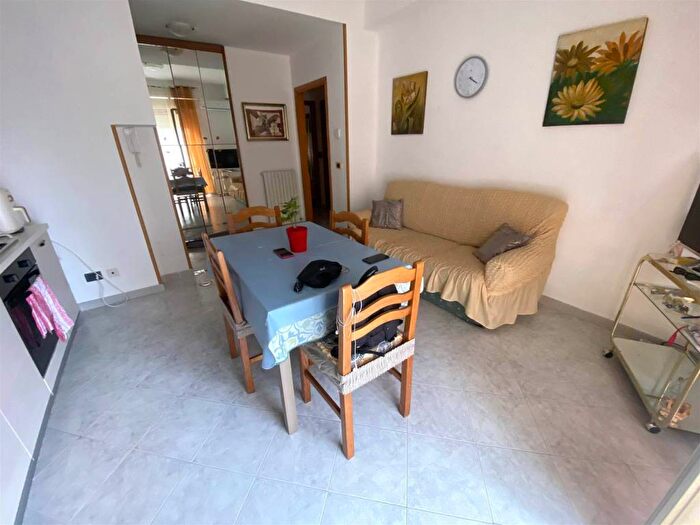 Appartamento quadrilocale in vendita in Stadio Pontepiccolo, Catanzaro