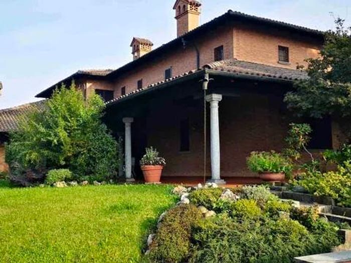 Casa con 6 locali in vendita in Via Italia, Centro, Muggiò