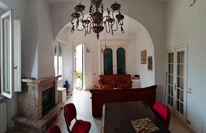 Casa con 5 locali in vendita in Via Aurelia Sud, Torre del Lago, Viareggio