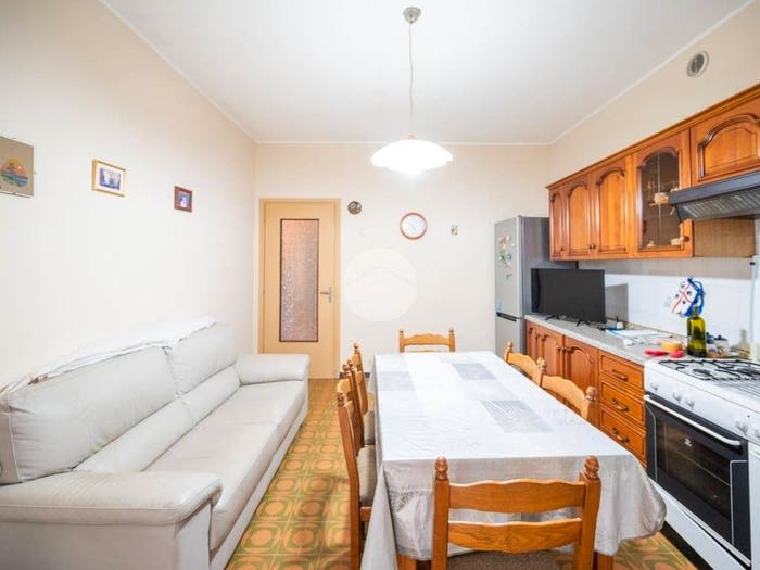 Appartamento quadrilocale in vendita in Via stupinigi, Centro, None