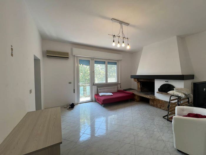 Appartamento quadrilocale in vendita in Miramare Rivazzurra, Rimini