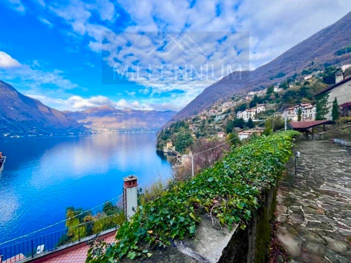 Appartamento trilocale in vendita in Centro, Nesso