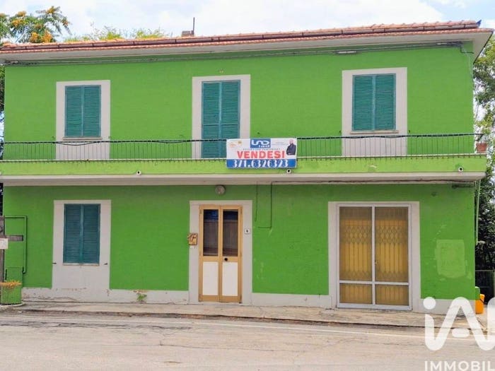 Casa quadrilocale in vendita in Via SANTA LUCIA, Pianella