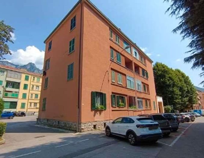 Appartamento bilocale in vendita in Via Magenta, Germanedo, Lecco