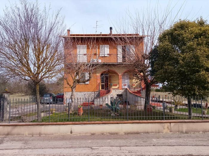 Casa con 6 locali in vendita in Piana, Castiglione del Lago