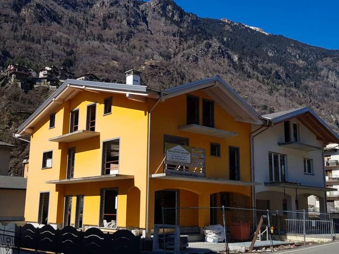 Casa con 6 locali in vendita in Via Piero Fojanini, Grosio