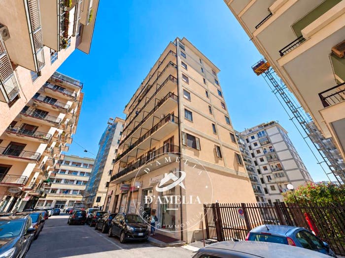 Appartamento quadrilocale in vendita in Via Domenico Scaramella, Centro, Salerno
