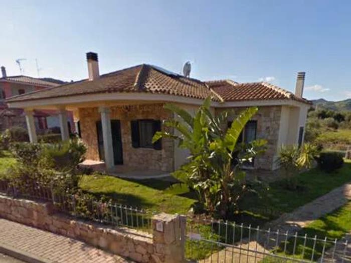 Casa quadrilocale in vendita in Via Coghinas, Limpiddu, Budoni