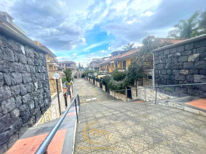 Appartamento quadrilocale in vendita in Via Sant'Anna, Mascali