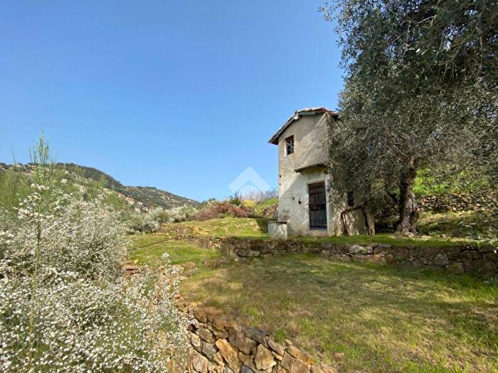 Casa bilocale in vendita in Via Giambranca, Due Strade, Bordighera