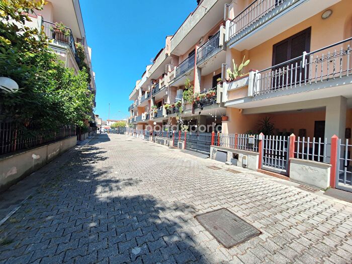 Casa con 6 locali in vendita in Via Pizzetti, Casapulla