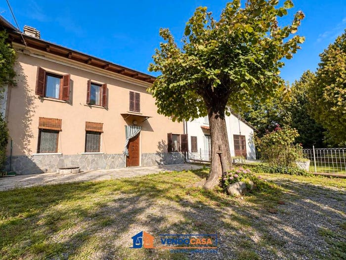 Casa quadrilocale in vendita in Viale dei Partigiani, Nizza Monferrato