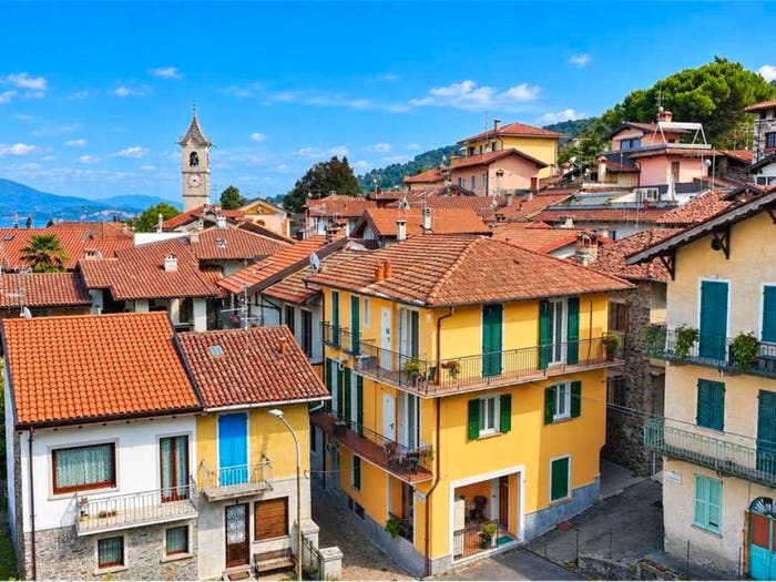 Appartamento con 6 locali in vendita in Via Someraro, Campino, Stresa