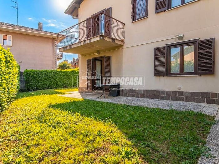 Casa quadrilocale in vendita in Via GIUGNO, Centro, Limido Comasco