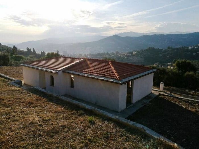 Casa con 5 locali in vendita in Oneglia, Imperia