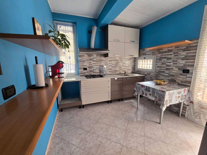 Appartamento trilocale in vendita in Via Trieste, Centro, Albenga