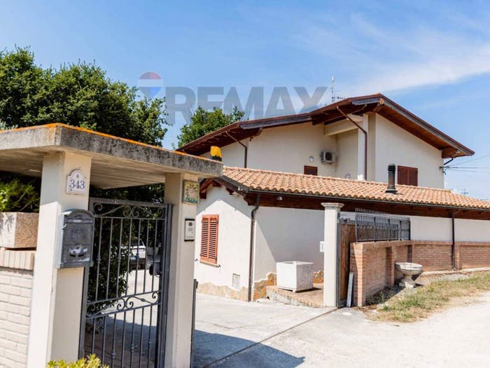 Casa con 5 locali in vendita in contrada cerreto, Stipani Grannonico, Miglianico