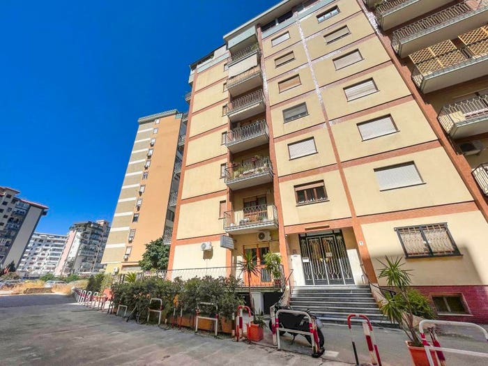 Appartamento con 6 locali in vendita in Largo Principe di Paternò, Notarbartolo Sciuti, Palermo