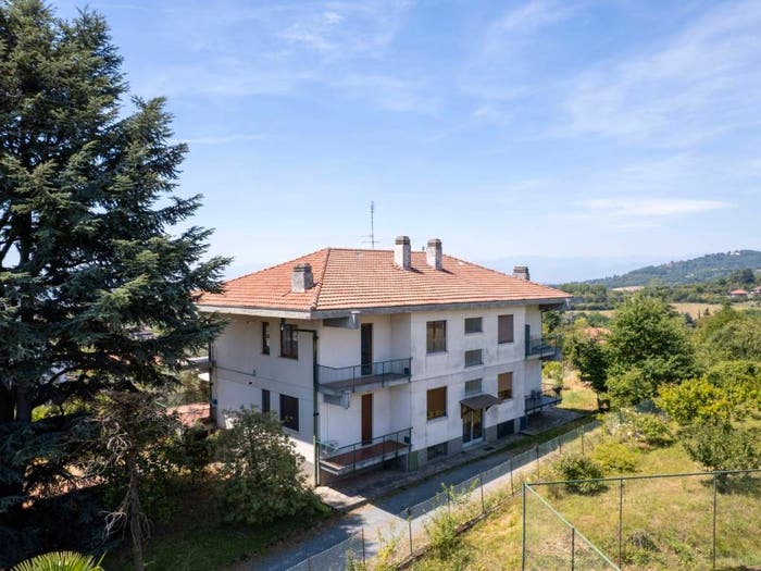 Appartamento quadrilocale in vendita in Via Umberto I, Pecetto Torinese