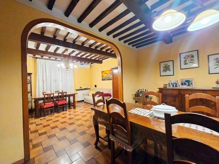 Casa con 6 locali in vendita in via Ponticelli, Castelfranco di Sotto