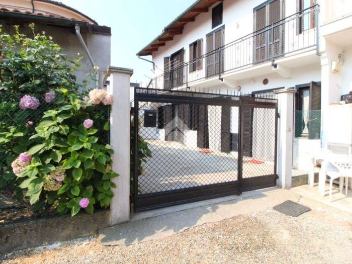 Casa con 6 locali in vendita in Centro, Pianezza