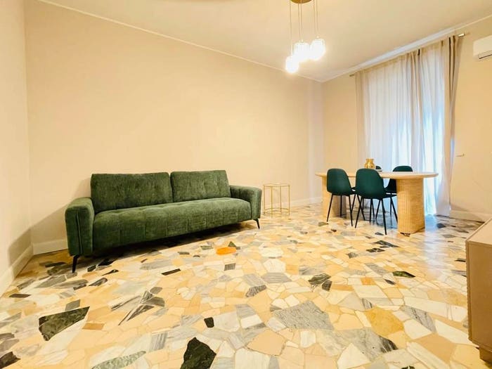 Appartamento trilocale in vendita in Via Cenisio, Cenisio, Milano