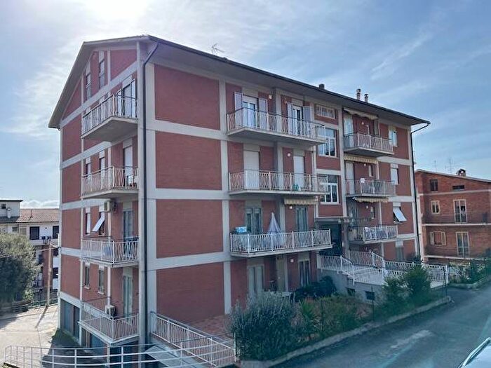 Appartamento quadrilocale in vendita in Via della Rivoluzione, Chiugiana La Commenda, Corciano
