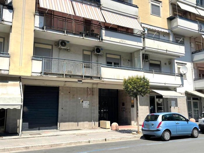 Appartamento quadrilocale in vendita in Via Napoli, Centro, Maddaloni