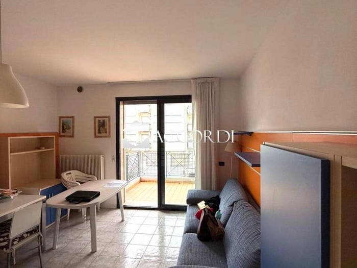 Appartamento trilocale in vendita in Piazza Guglielmo Marconi, Lido Centro Ovest, Jesolo