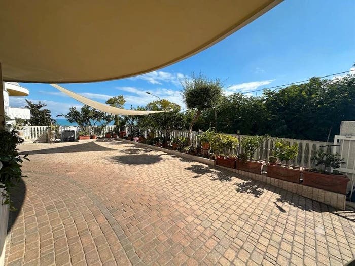 Casa con 6 locali in vendita in Strada Zanni, Colle del Telegrafo Colle Scorrano, Pescara