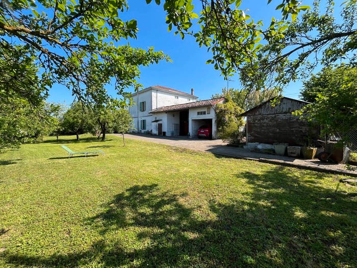 Casa con 6 locali in vendita in Via San Faustino, Fidenza