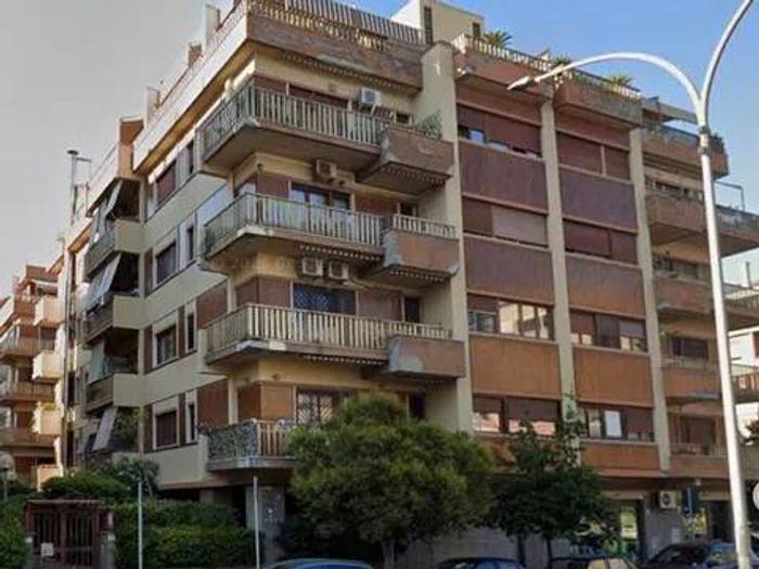 Appartamento quadrilocale in vendita in Via Costanzo Casana, Ostia Ponente, Roma