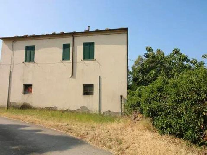 Casa trilocale in vendita in Strada Piagge Del Maiano No Number, Magliano in Toscana