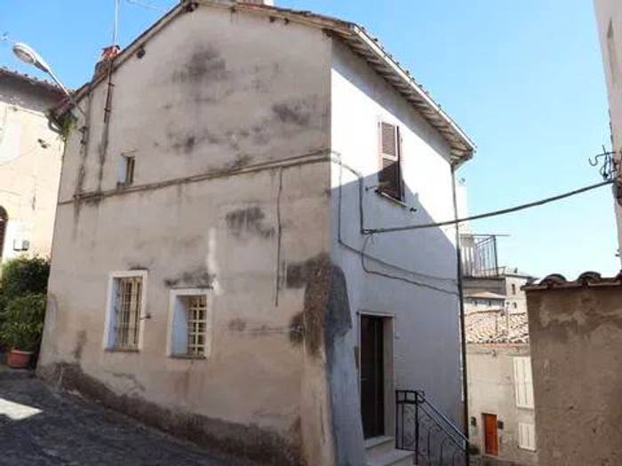 Appartamento con 5 locali in vendita in Via Gai, Bassano Romano
