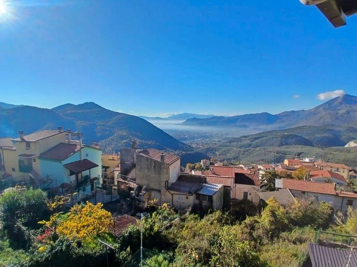 Appartamento quadrilocale in vendita in Via Giulio Cesare, Valvori, Vallerotonda