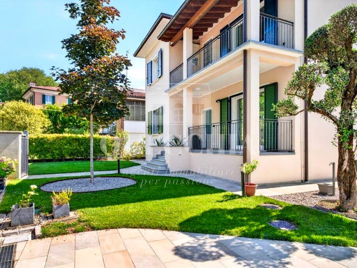 Casa con 6 locali in vendita in Via Aldo Moro, Centro, Bagnolo Mella