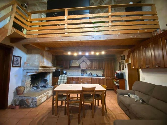 Casa bilocale in vendita in Via Cesare Battisti, Centro, Alliste
