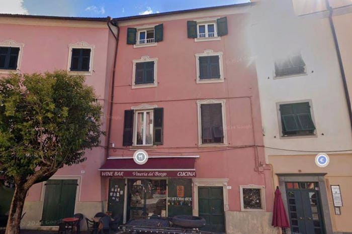 Appartamento bilocale in vendita in Piazza V Emanuele, Centro, Varese Ligure