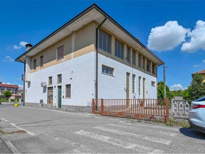 Appartamento trilocale in vendita in via cascina secchi, Sola, Isso