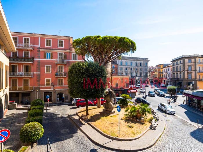 Appartamento bilocale in vendita in Via M Montecchi E Trincea, Centro, Marino