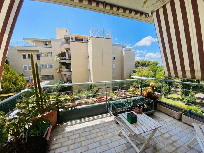 Appartamento quadrilocale in vendita in Via Poggio Verde, Casetta Mattei Corviale, Roma