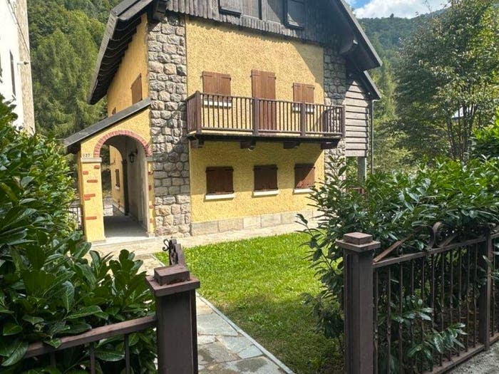 Casa trilocale in vendita in Corso Nizza, Centro, Limone Piemonte