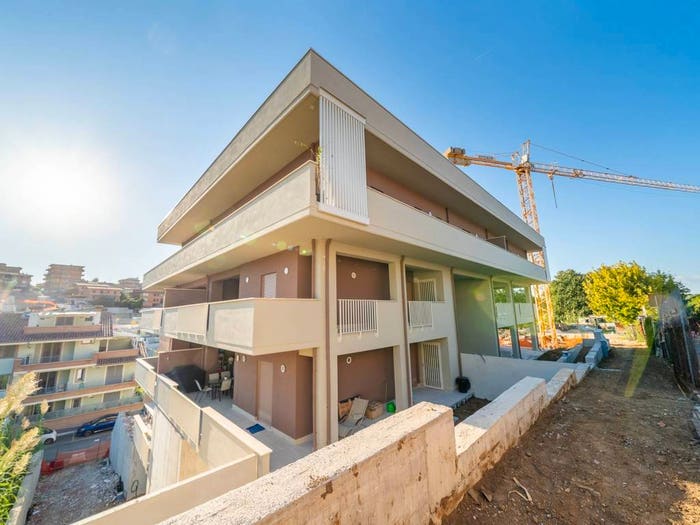 Appartamento quadrilocale in vendita in Via Cesare Battisti, Tor Lupara, Fonte Nuova