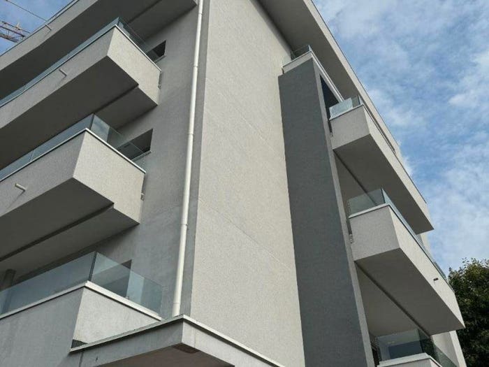 Appartamento trilocale in vendita in Sciarè, Gallarate
