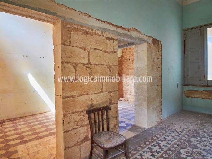 Casa quadrilocale in vendita in Viale dell'Università, Centro Storico, Lecce